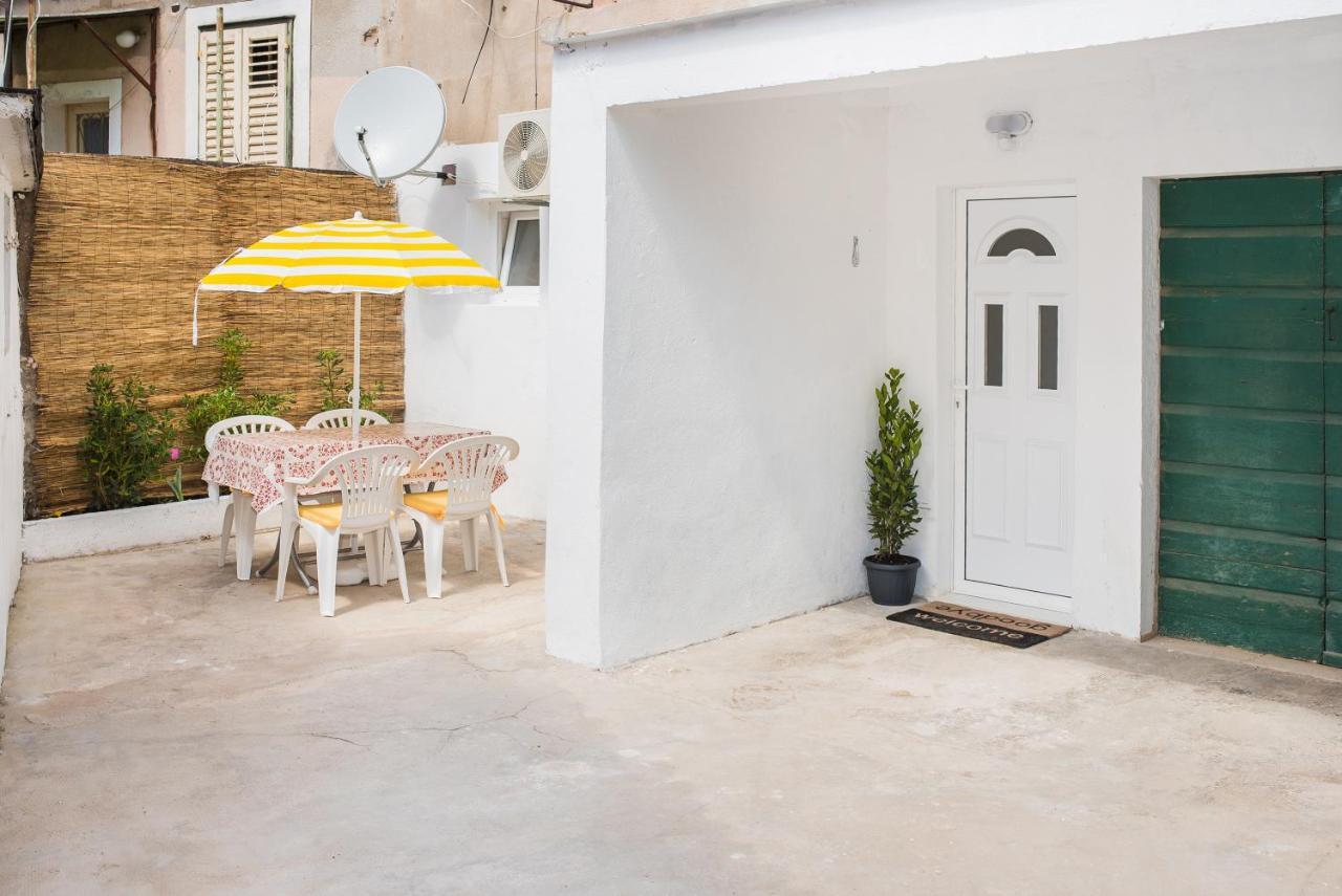 Studio Apartment Bilic ชิเบนิก ภายนอก รูปภาพ