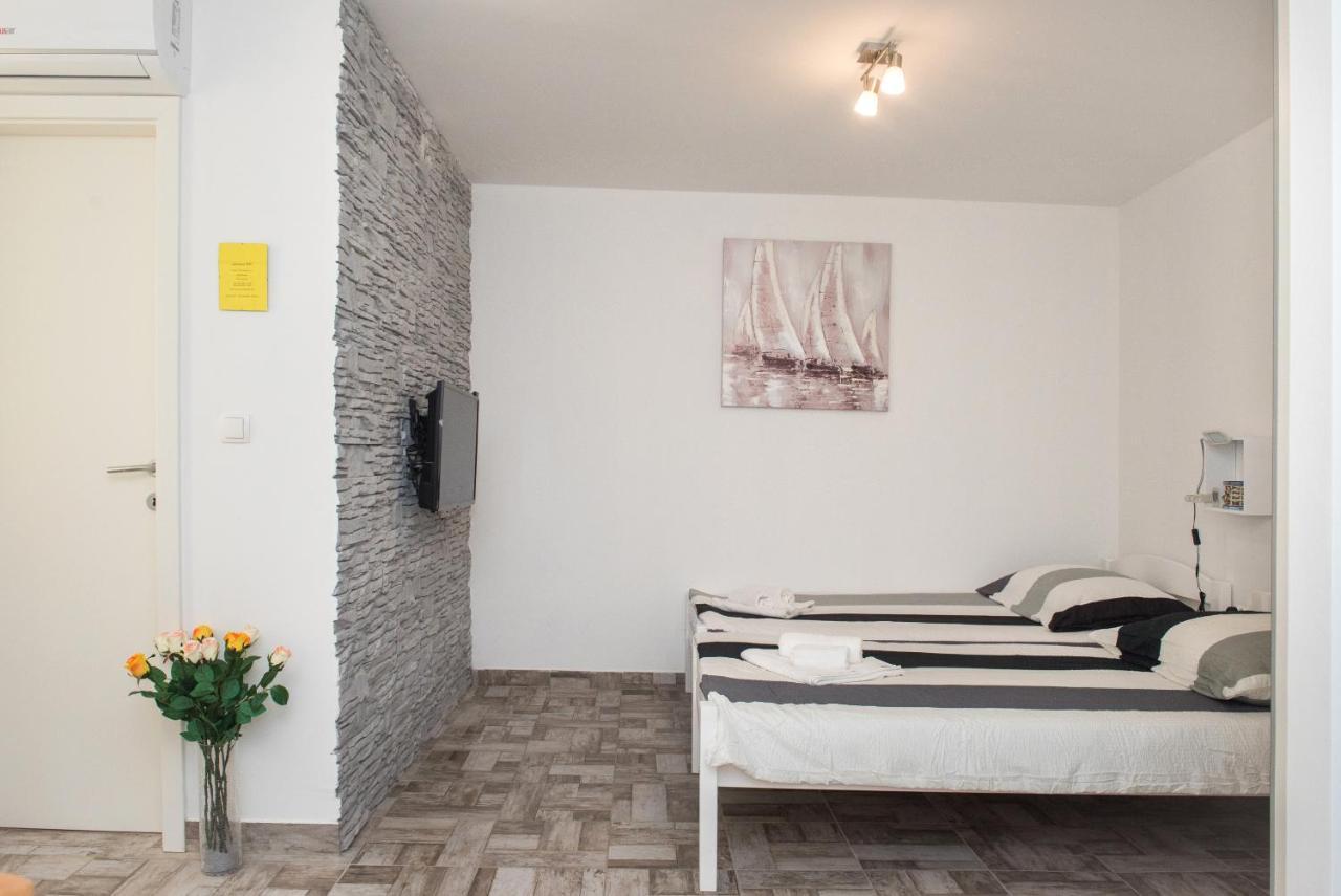 Studio Apartment Bilic ชิเบนิก ภายนอก รูปภาพ